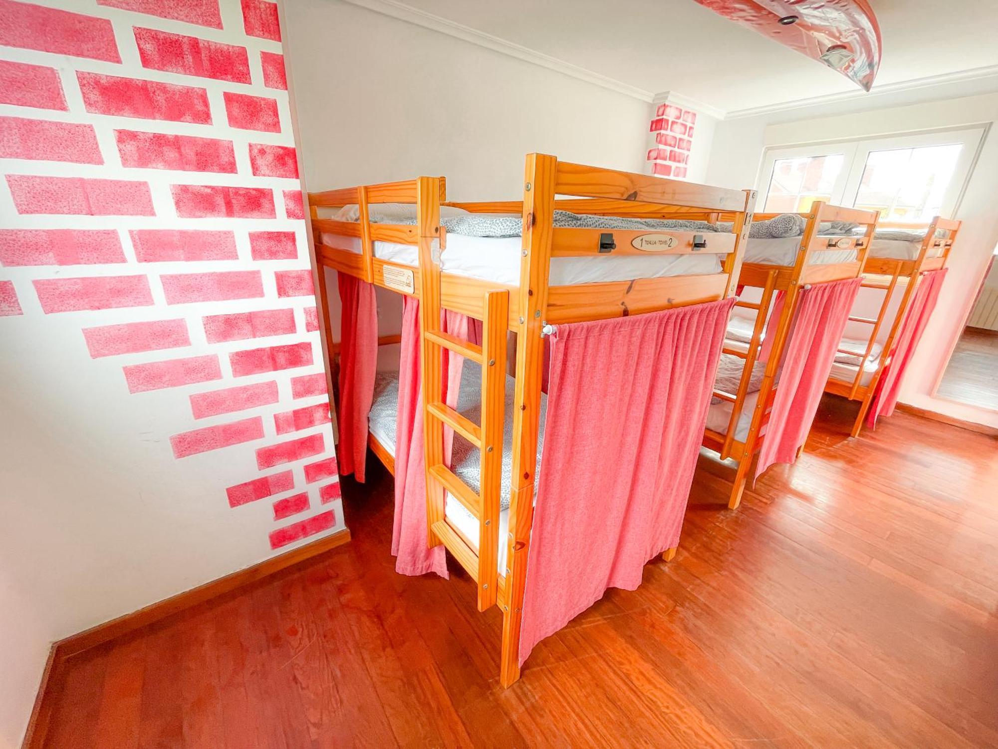 Gijon Surf Hostel Room photo